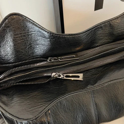 Pojemna damska torebka na ramię z zamkiem i dwoma uchwytami